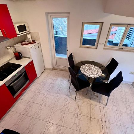 Apartments Tudor Nikola هفار المظهر الخارجي الصورة