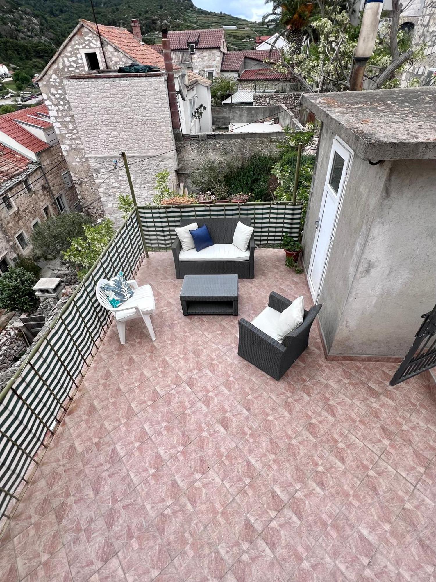Apartments Tudor Nikola هفار المظهر الخارجي الصورة